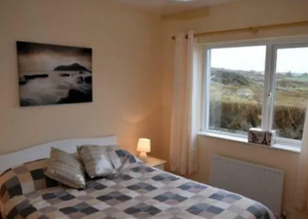 Cleggan Beach Holiday home